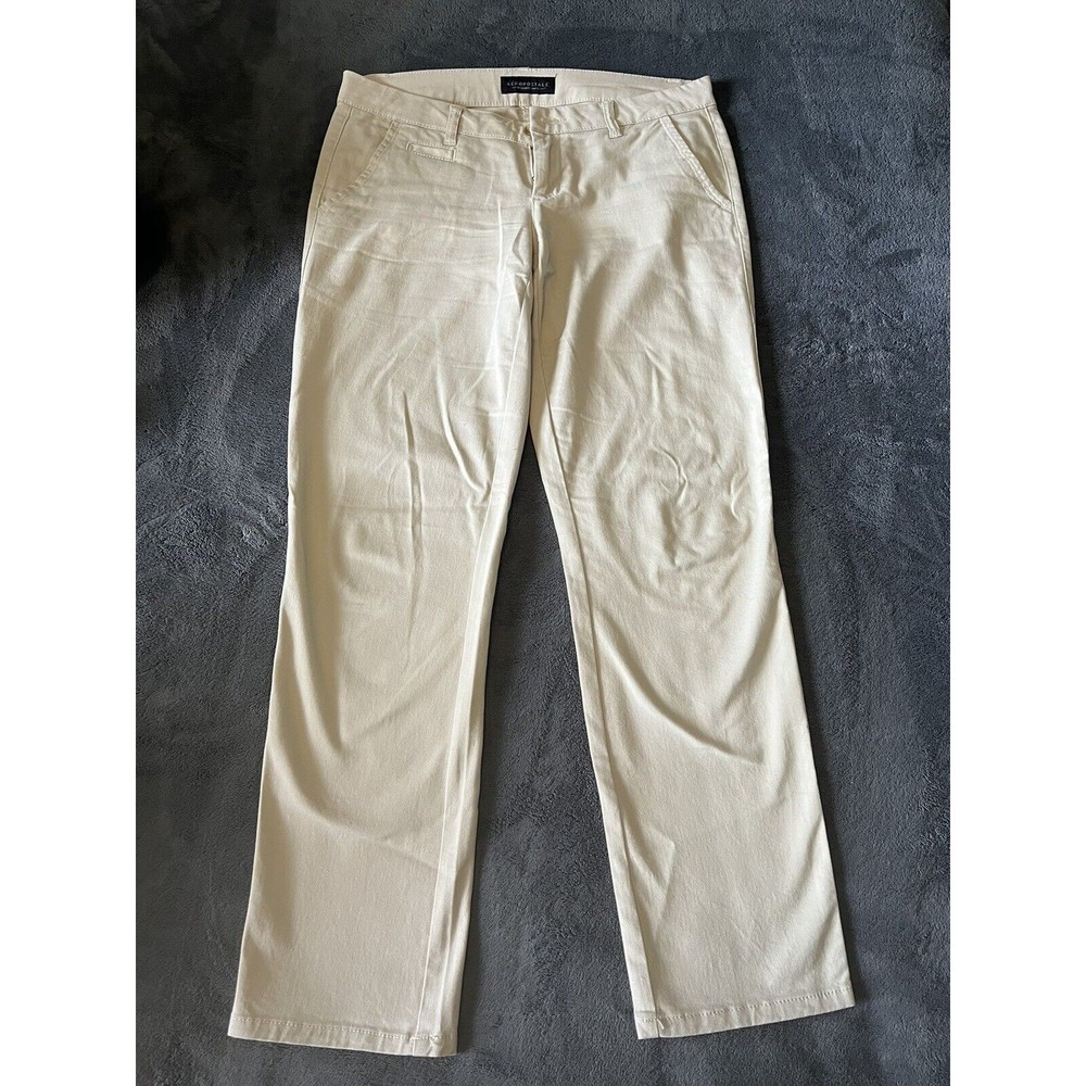 Aeropostale Flat Front Khaki Style Pants Size 6 Short Lightly Worn